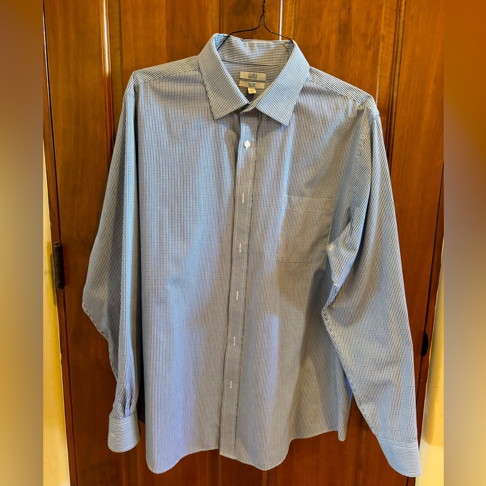 Croft & Barrow Classic Fit Easy Care Button Down Collared Dress Shirt